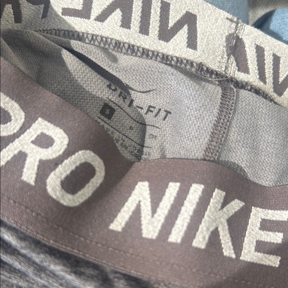 Nike Pro Gray Dri-FIT Leggings- size small